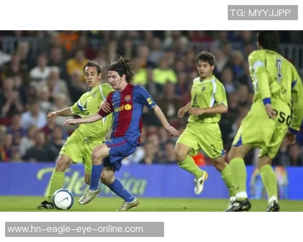 足球巨星对决谁更强 谁是当今足坛真正的王者